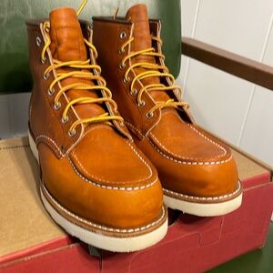 Red wing moc toe 8.5 ee